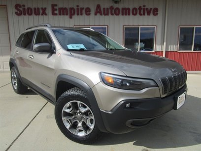 Used 2019 Jeep Cherokee Trailhawk w/ Cold Weather Group