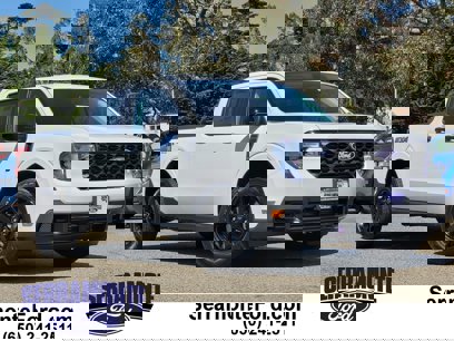 New 2025 Ford Maverick XLT w/ XLT Luxury Package