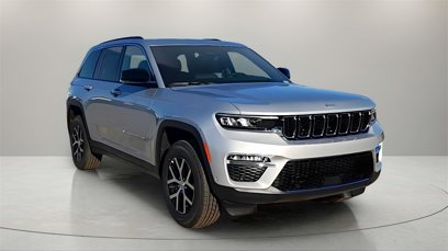 New 2025 Jeep Grand Cherokee Limited w/ Luxury Tech Group II