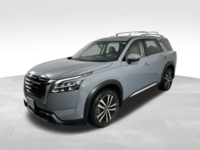 Used 2025 Nissan Pathfinder Platinum w/ Cargo Package