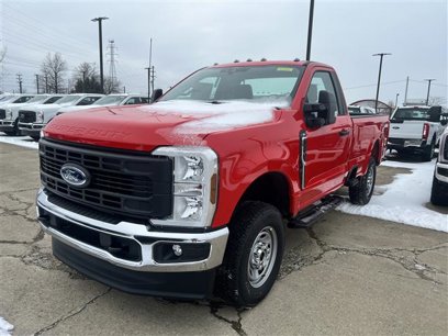 New 2025 Ford F250 XLT w/ FX4 Off-Road Package