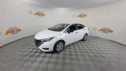 New 2025 Nissan Versa S w/ Trunk Package