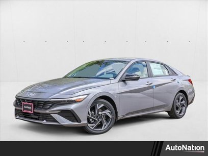 New 2025 Hyundai Elantra SEL