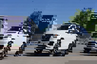 Certified 2022 Volvo XC90 T6 Momentum w/ Advanced Package