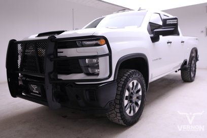 Used 2025 Chevrolet Silverado 2500 Custom w/ Custom Value Package
