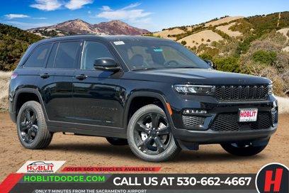 New 2025 Jeep Grand Cherokee Limited w/ Black Appearance Package