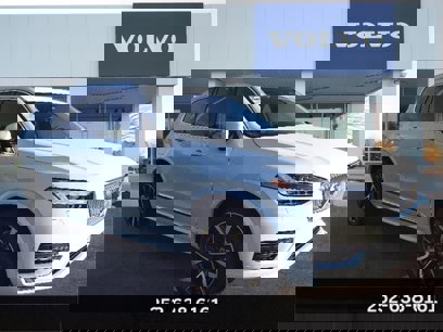 New 2025 Volvo XC90 B5 Plus w/ Protection Package Premier