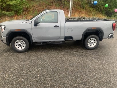New 2025 GMC Sierra 2500 Pro w/ Convenience Package