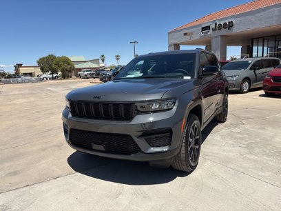 New 2025 Jeep Grand Cherokee Altitude