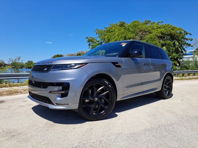 New 2025 Land Rover Range Rover Sport Dynamic SE