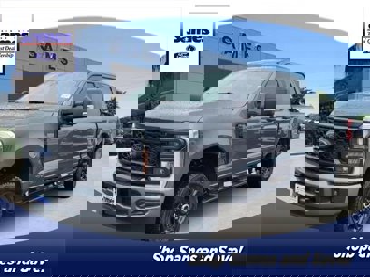 New 2025 Ford F250 XL