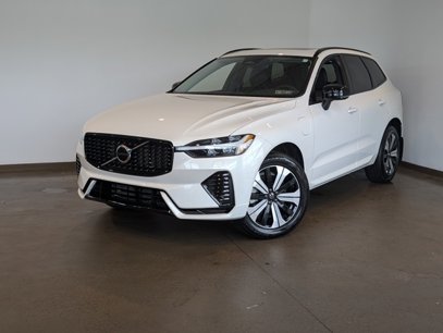 Used 2025 Volvo XC60 T8 Core w/ Climate Package