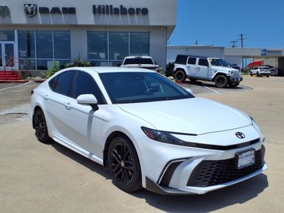 Used 2025 Toyota Camry SE