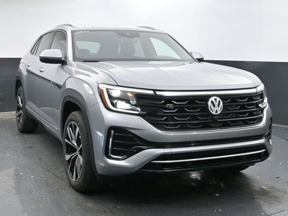 New 2025 Volkswagen Atlas Cross Sport SEL Premium R-Line