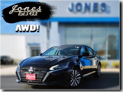 Used 2023 Nissan Altima 2.5 SV