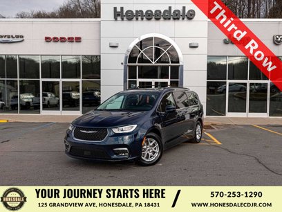 Used 2022 Chrysler Pacifica Touring-L