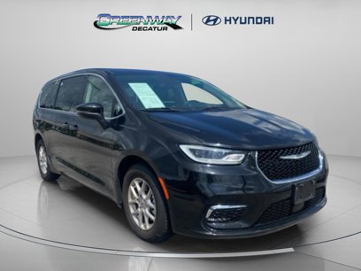 Used 2023 Chrysler Pacifica Touring-L