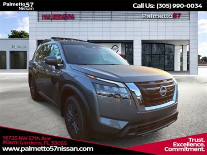 New 2025 Nissan Pathfinder SV w/ SV Premium Package