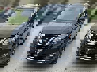 Used 2018 Nissan Rogue SL w/ Premium Package