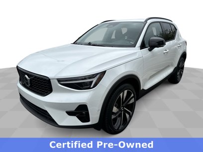 New 2025 Volvo XC40 B5 Plus w/ Protection Package Premier