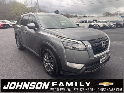 Used 2024 Nissan Pathfinder SV