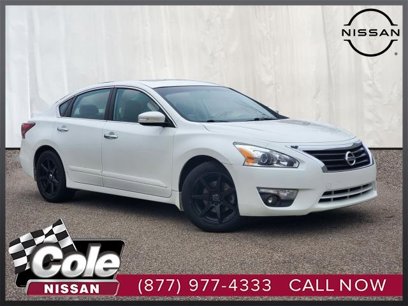 Used 2014 Nissan Altima 2.5 SL w/ Technology Package