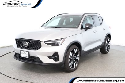 Used 2024 Volvo XC40 B5 Plus w/ Protection Package Premier