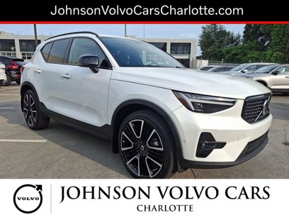 Certified 2024 Volvo XC40 B5 Ultimate w/ Climate Package