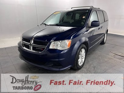 Used 2016 Dodge Grand Caravan SXT w/ UConnect Hands-Free Group