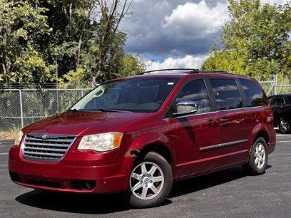 Used 2010 Chrysler Town & Country Touring Plus w/ Safetytec Group