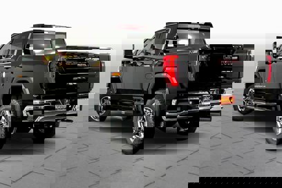 New 2025 GMC Sierra 2500 SLT w/ Texas SLT Premium Package