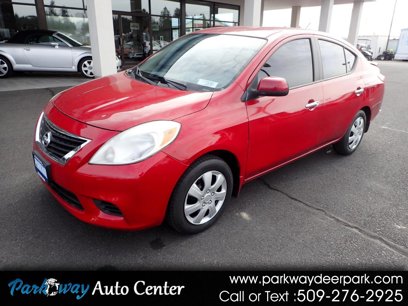 Used 2013 Nissan Versa SV w/ Convenience Pkg