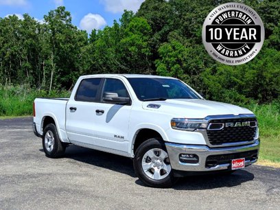 New 2025 RAM 1500 4x4 Crew Cab