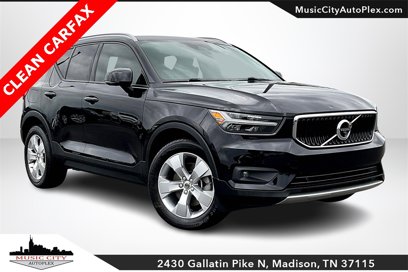Used 2022 Volvo XC40 T5 Momentum