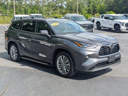 Used 2024 Toyota Highlander Platinum