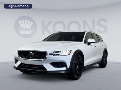 Used 2021 Volvo V60 T5 Cross Country