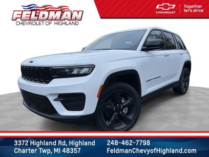 Used 2023 Jeep Grand Cherokee Laredo