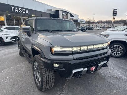 New 2025 GMC Hummer EV 3X w/ LPO, Sport Package