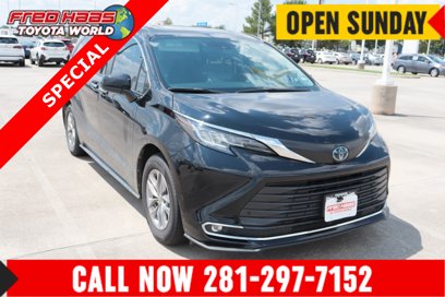 Used 2022 Toyota Sienna XLE