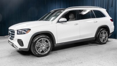 New 2025 Mercedes-Benz GLS 450 4MATIC
