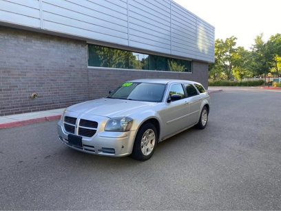 Used 2005 Dodge Magnum SE