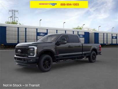 New 2025 Ford F250 Lariat w/ Black Appearance Package
