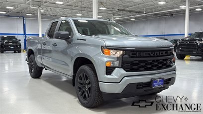 New 2025 Chevrolet Silverado 1500 Custom w/ Turbomax Blackout Package