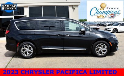 Used 2023 Chrysler Pacifica Limited