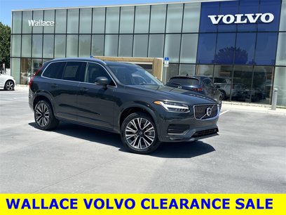 Used 2022 Volvo XC90 T5 Momentum w/ Advanced Package