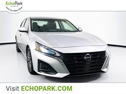 Used 2023 Nissan Altima 2.5 SV