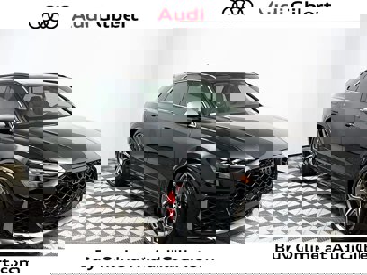 New 2025 Audi RS Q8 performance
