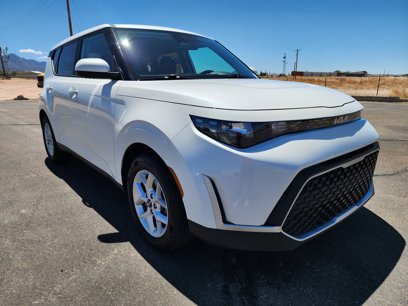 Used 2023 Kia Soul LX w/ LX Technology Package