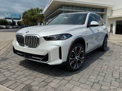 New 2025 BMW X5 xDrive50e w/ Premium Package