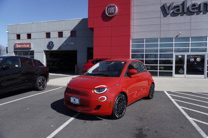New 2024 FIAT 500 e (RED)